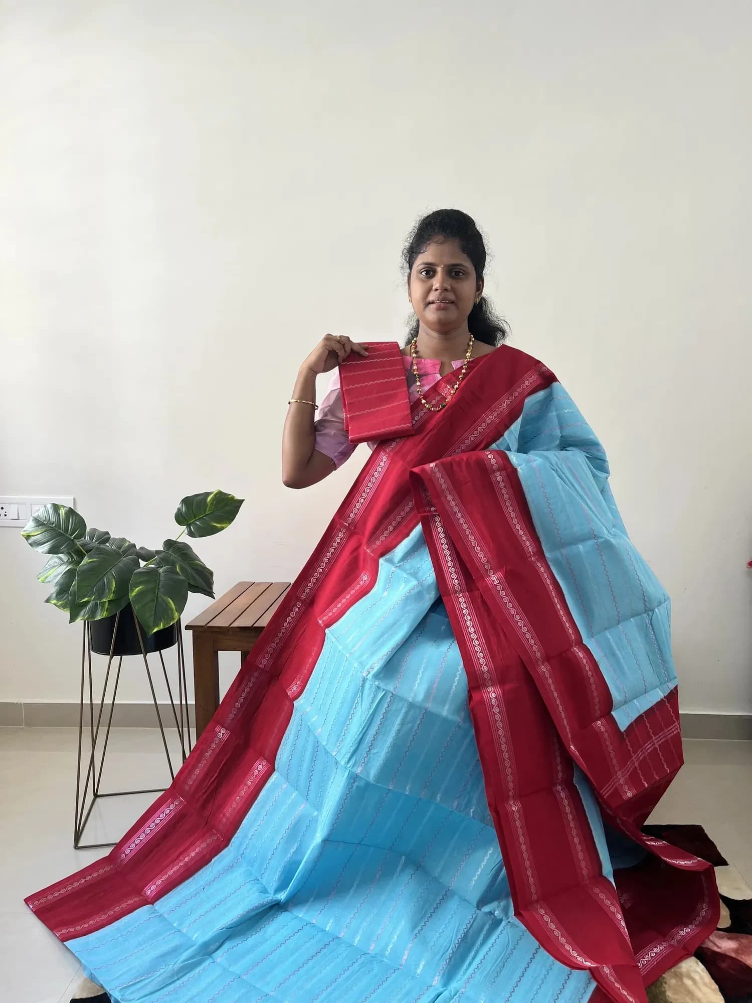 BLUE WITH RED