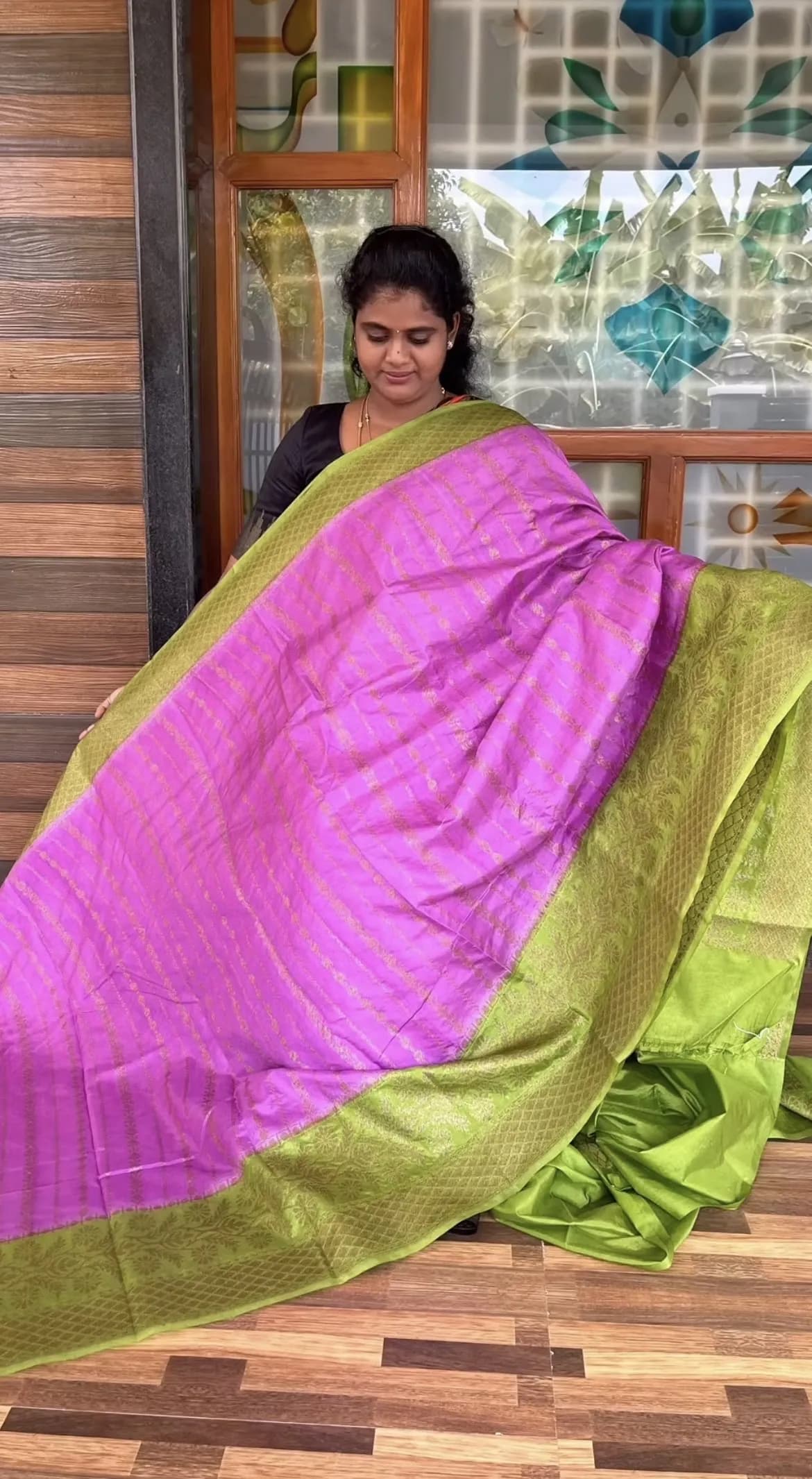 banarasi chiniya silk(LAVENDAR WITH APPLEGREEN)